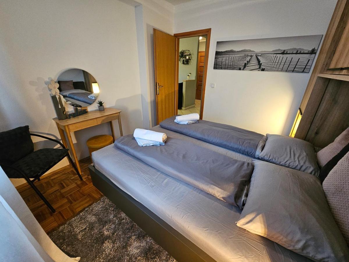 Apartment Gloria 罗维尼 外观 照片