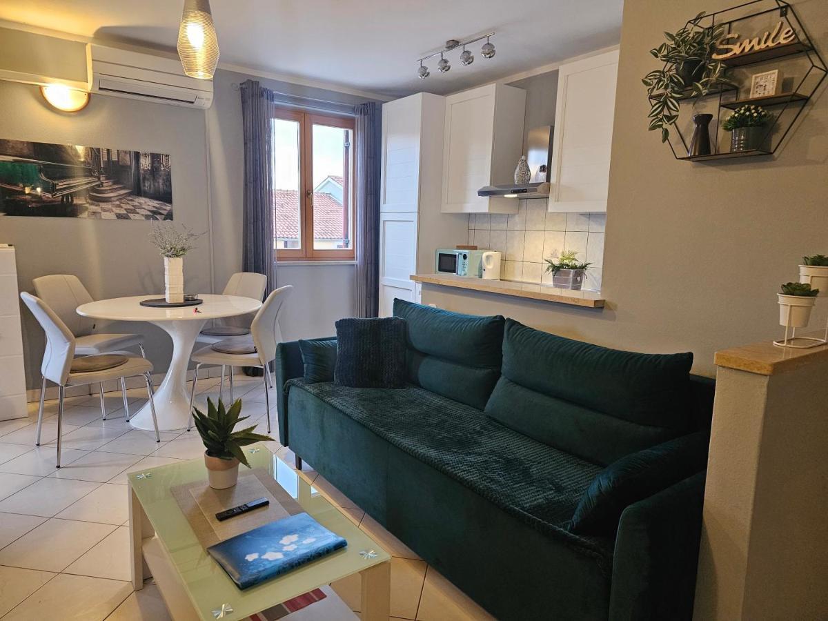 Apartment Gloria 罗维尼 外观 照片