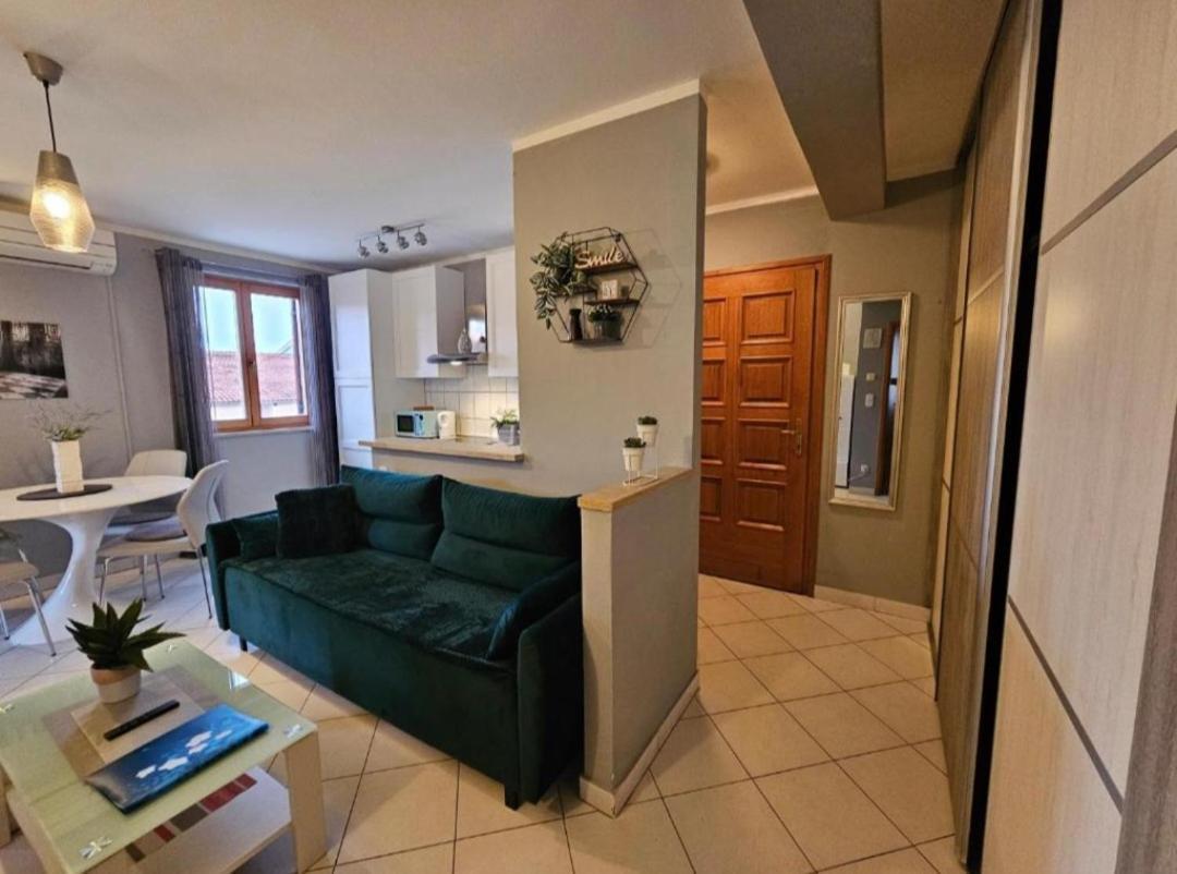 Apartment Gloria 罗维尼 外观 照片