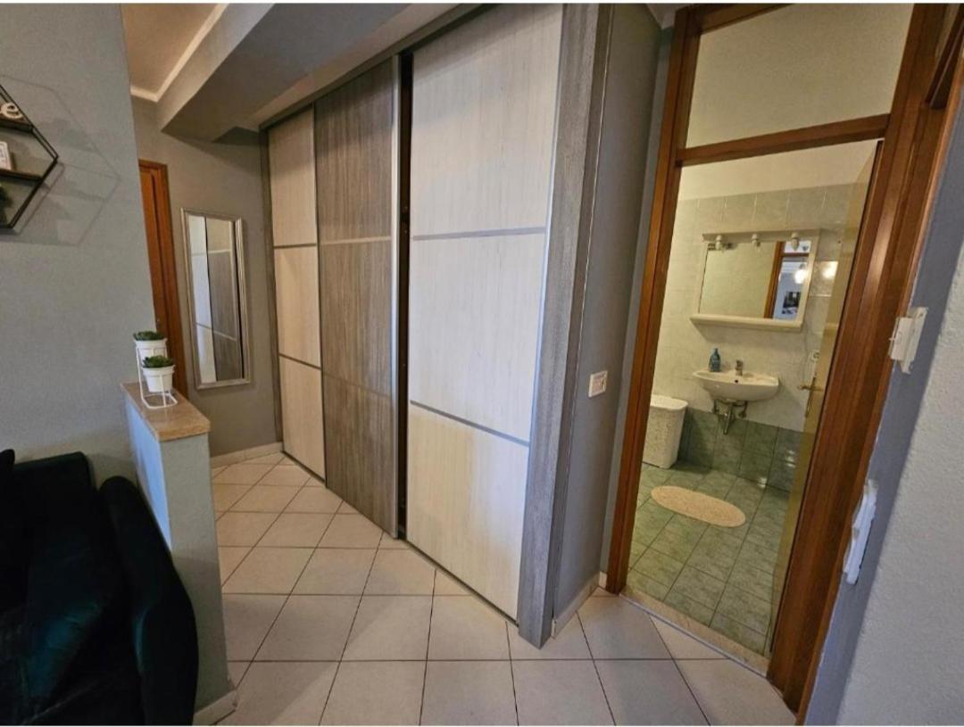 Apartment Gloria 罗维尼 外观 照片